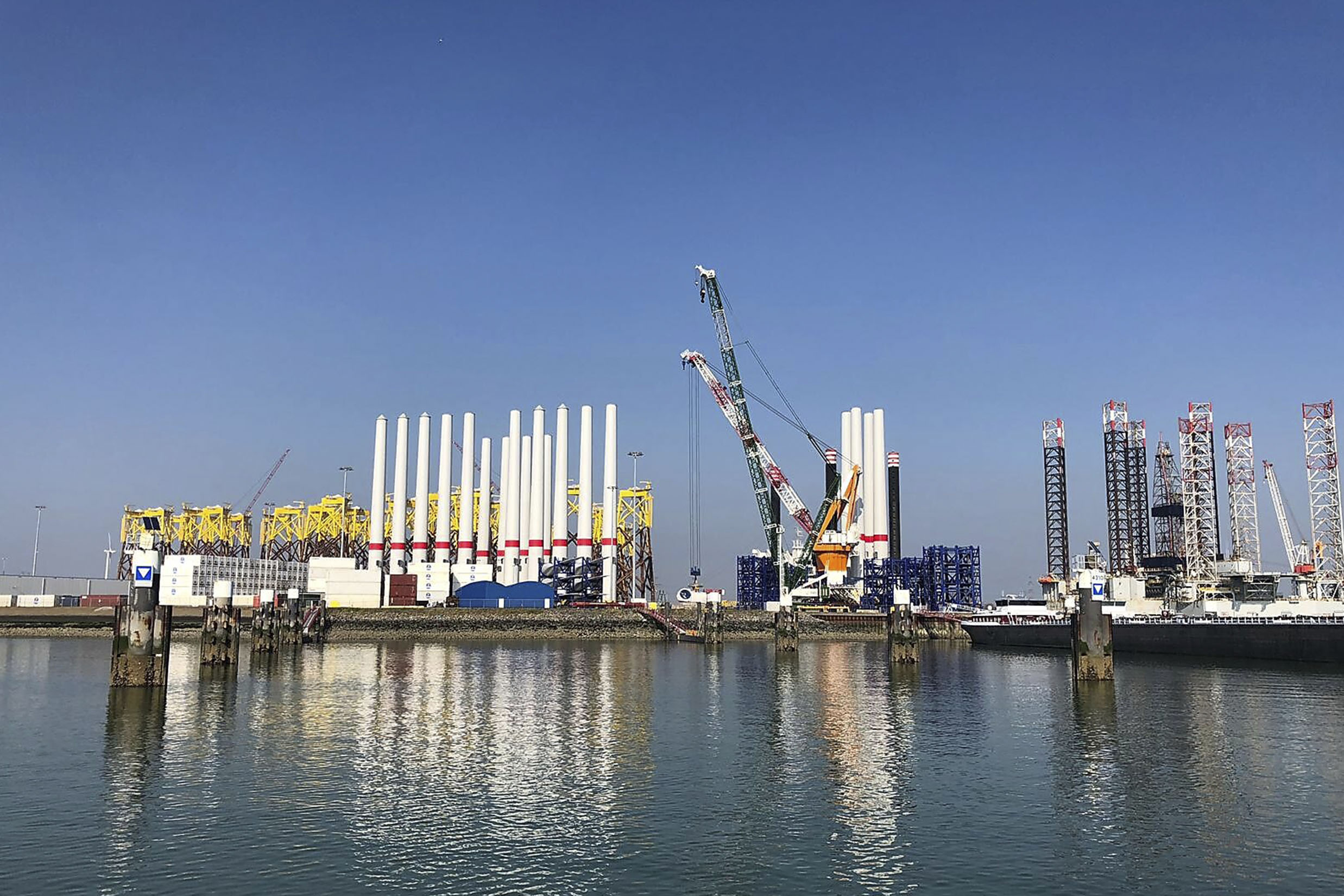 De grootste offshore windmolens ter wereld - Blauwwind